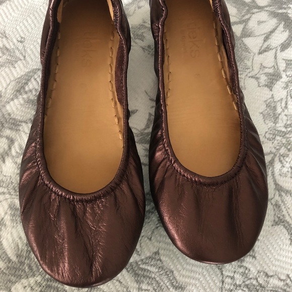 Limited ed. Raspberry Truffle Tieks by Gavrieli - Picture 3 of 11